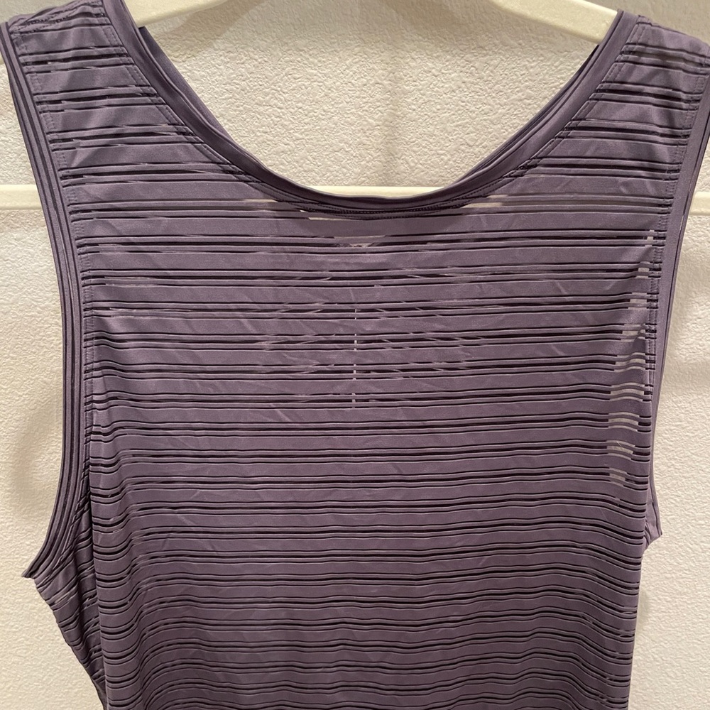 lululemon women’s tie back tank